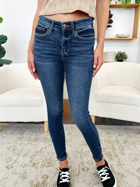 Full Size Classic Handsand Skinny Jeans