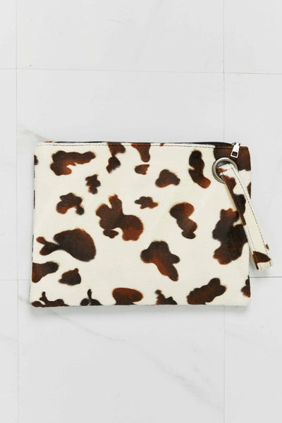 *DoorBuster* Come Along Animal Print Wristlet