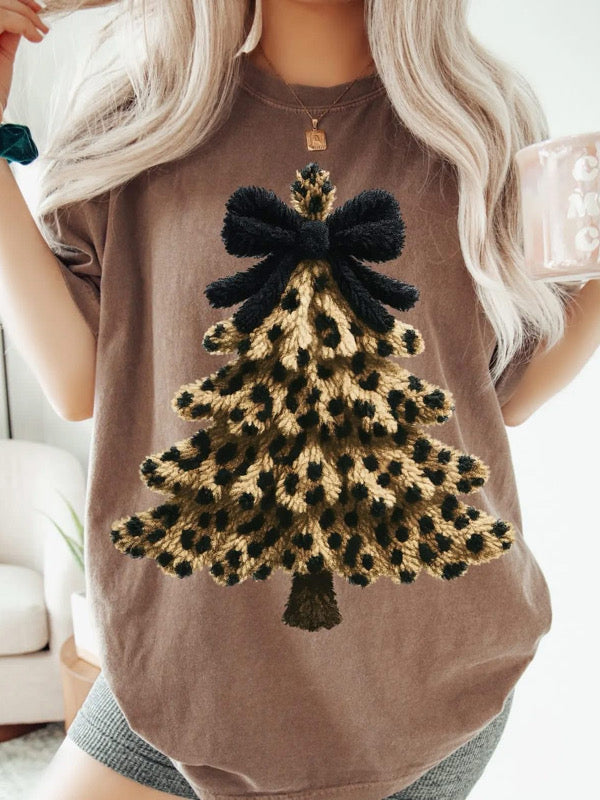*Preorder* Leopard Christmas tree