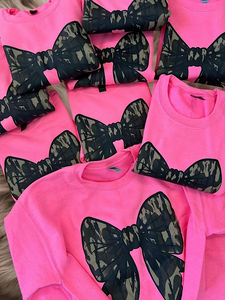 *Preorder* Pink camo bow sweatshirt