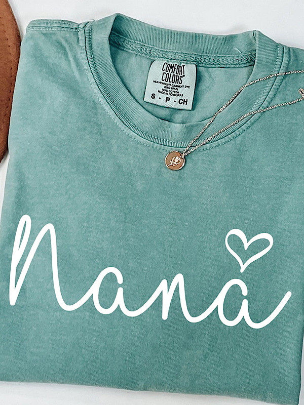 *Preorder* Nana tee