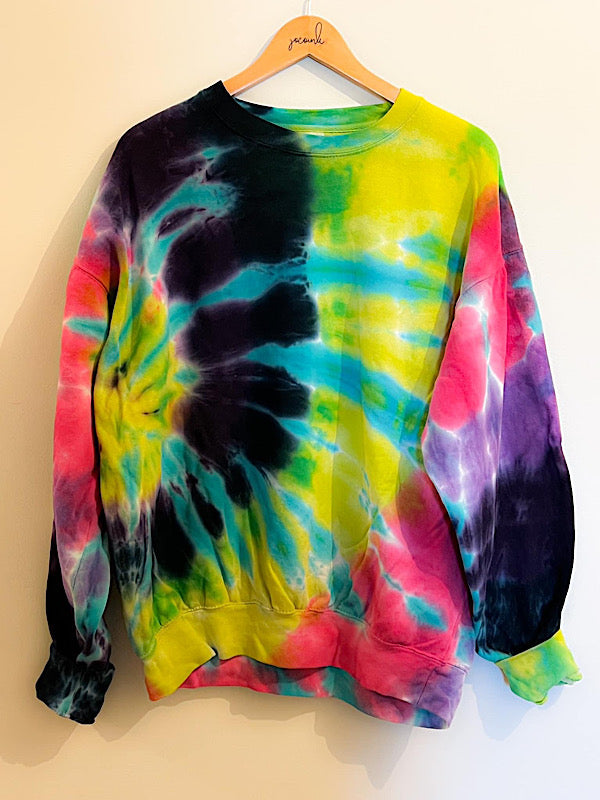 *Preorder* Tie dye sweatshirt