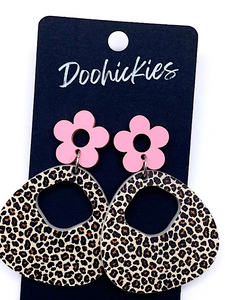 Pink flower leopard earrings