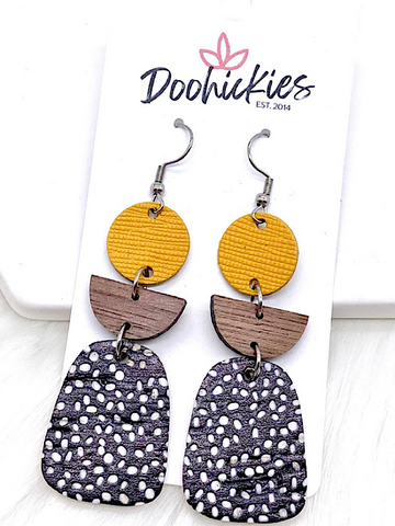 Mustard walnut earrings