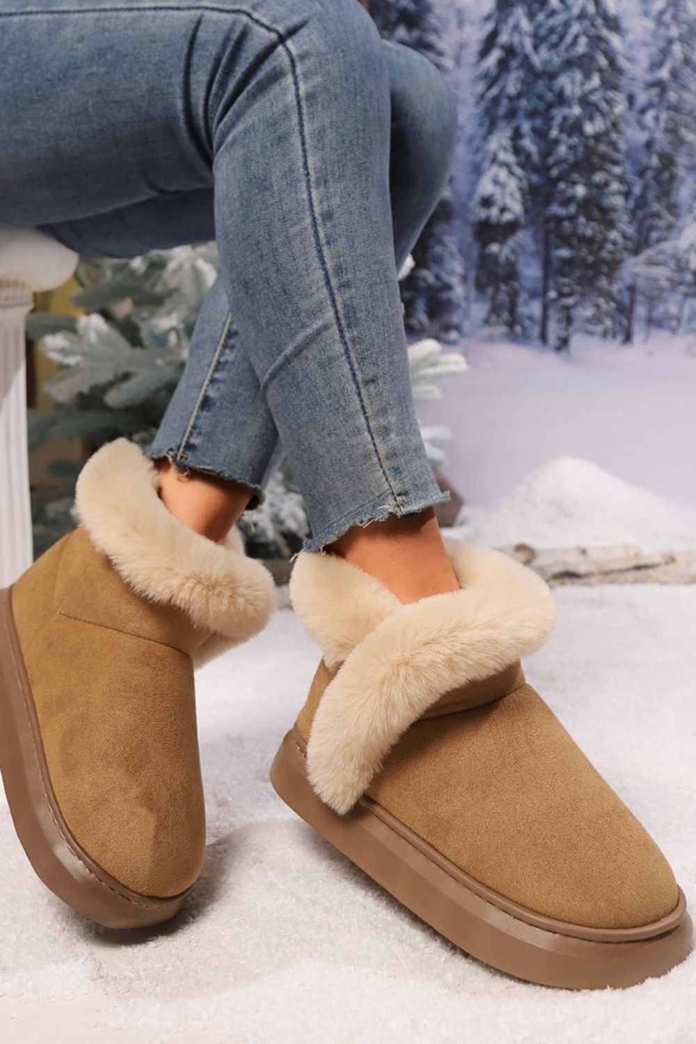 Faux Fur Round Toe Platform Boots