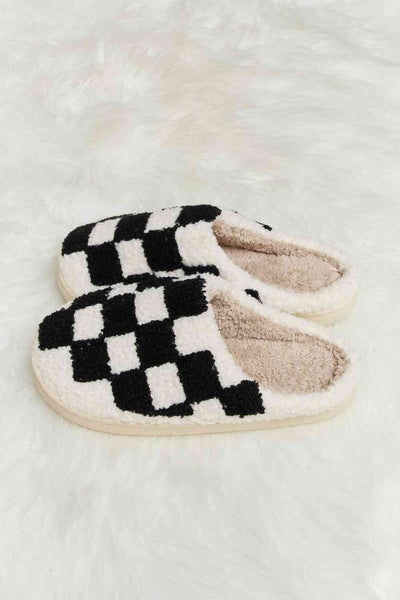 Melody Print Plush Slide Slippers