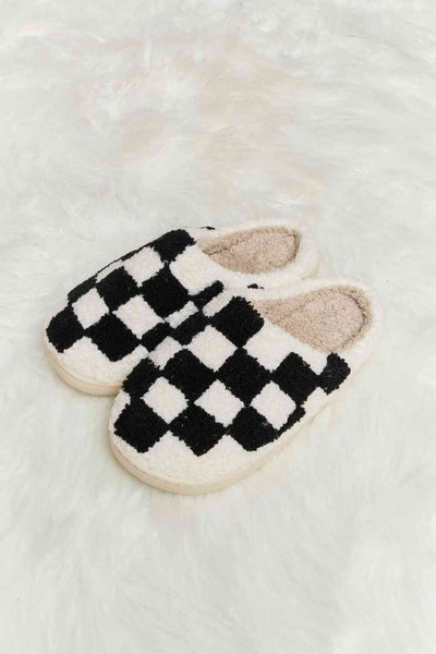 Melody Print Plush Slide Slippers