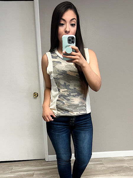 *New* Camo middle panel tank