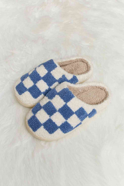 Melody Print Plush Slide Slippers