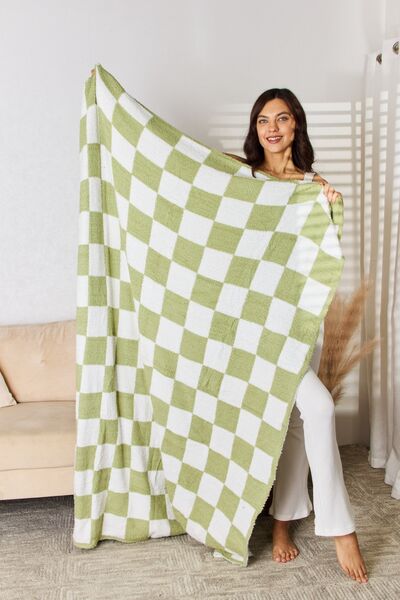 Cuddley Decorative Throw Blanket